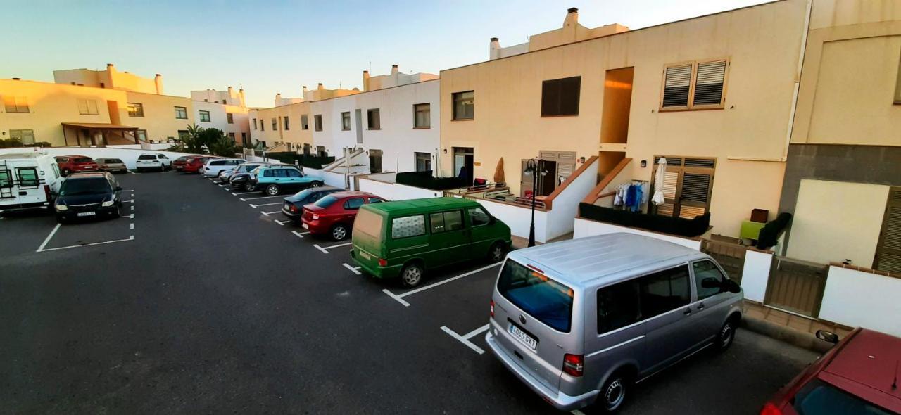 Duplex Espacioso, Tranquilidad, Barbacoa Y Supermercado Al Lado Cotillo Eksteriør billede